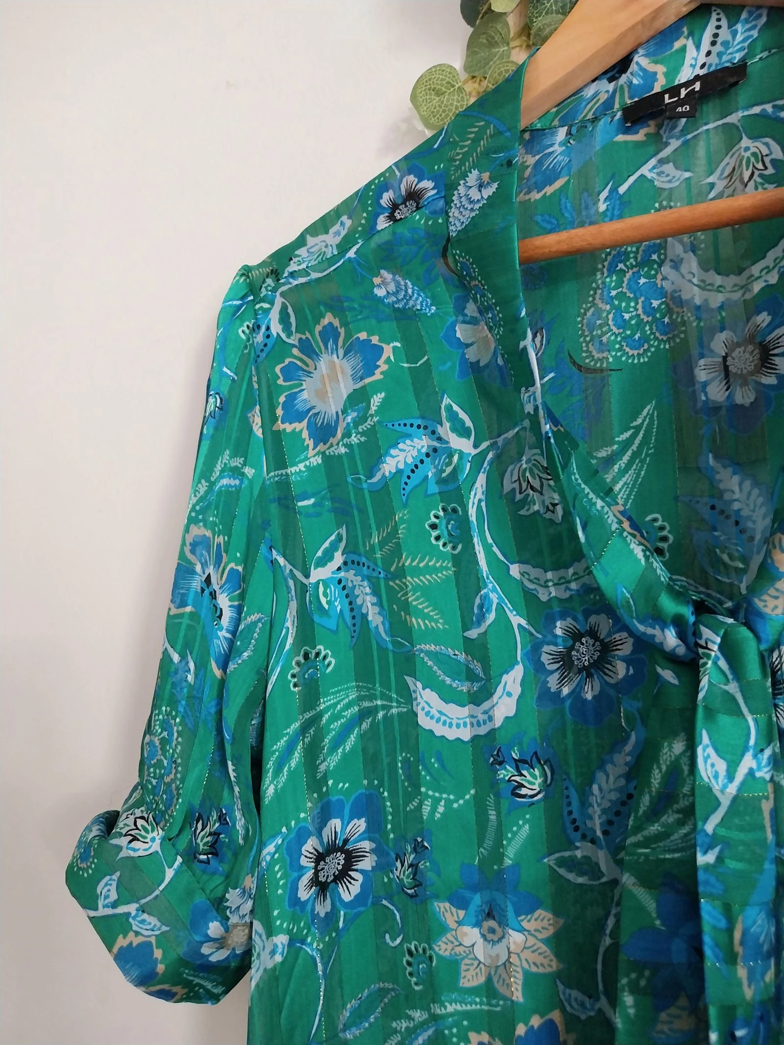 Nuevo y magnífico blusón de gasa con estampado floral LH Talla 40 – photo 4